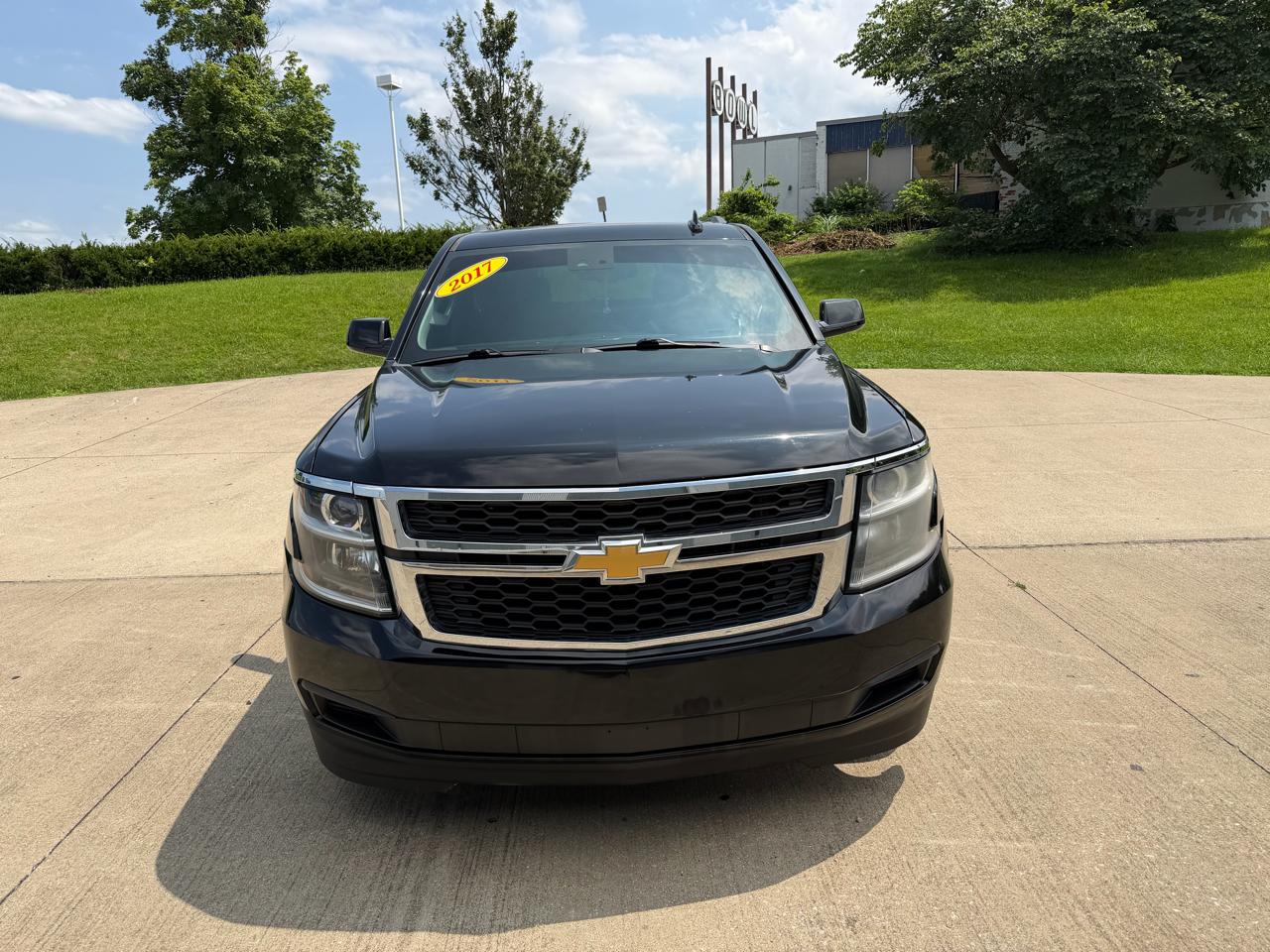 Chevrolet Suburban LT 4WD 2017