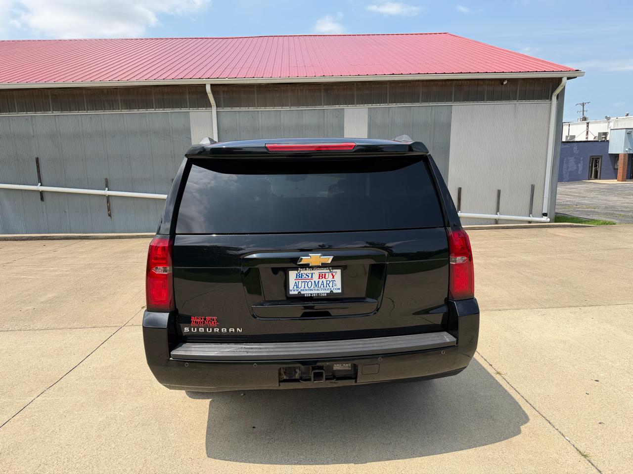 Chevrolet Suburban LT 4WD 2017
