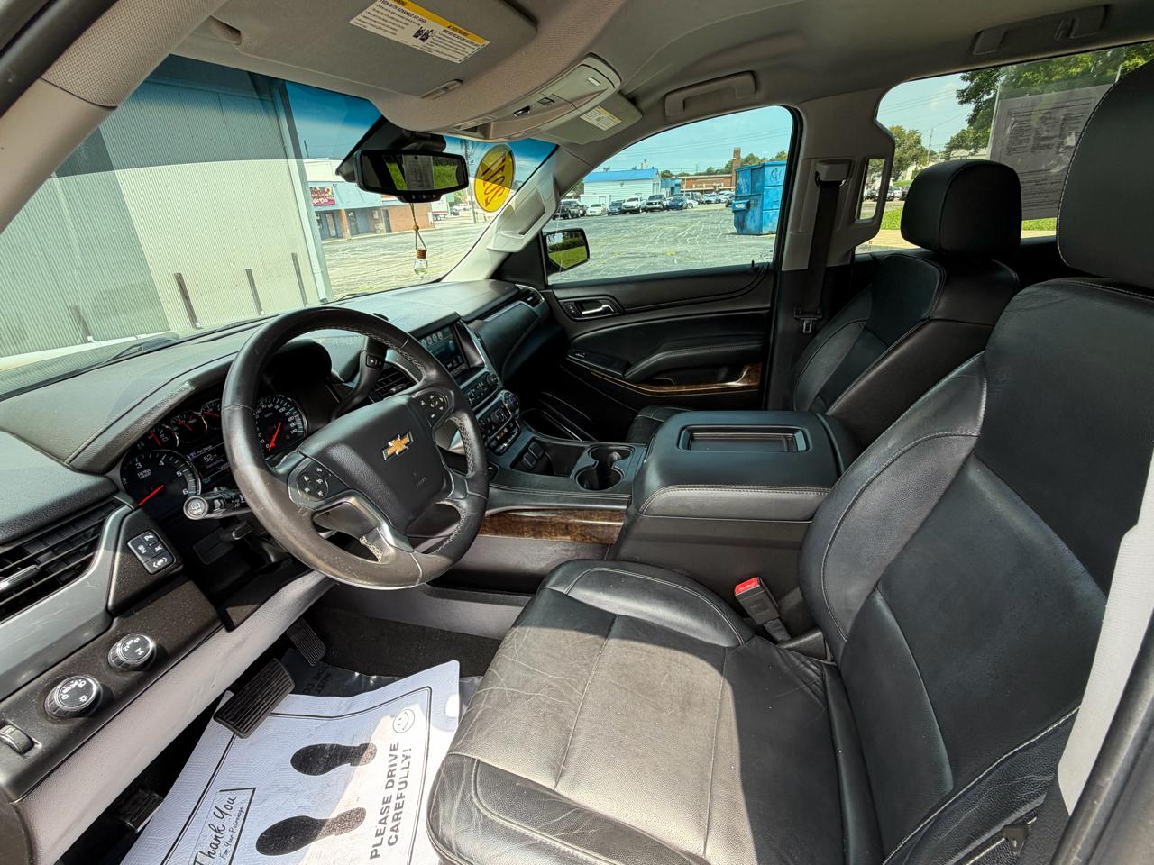 Chevrolet Suburban LT 4WD 2017