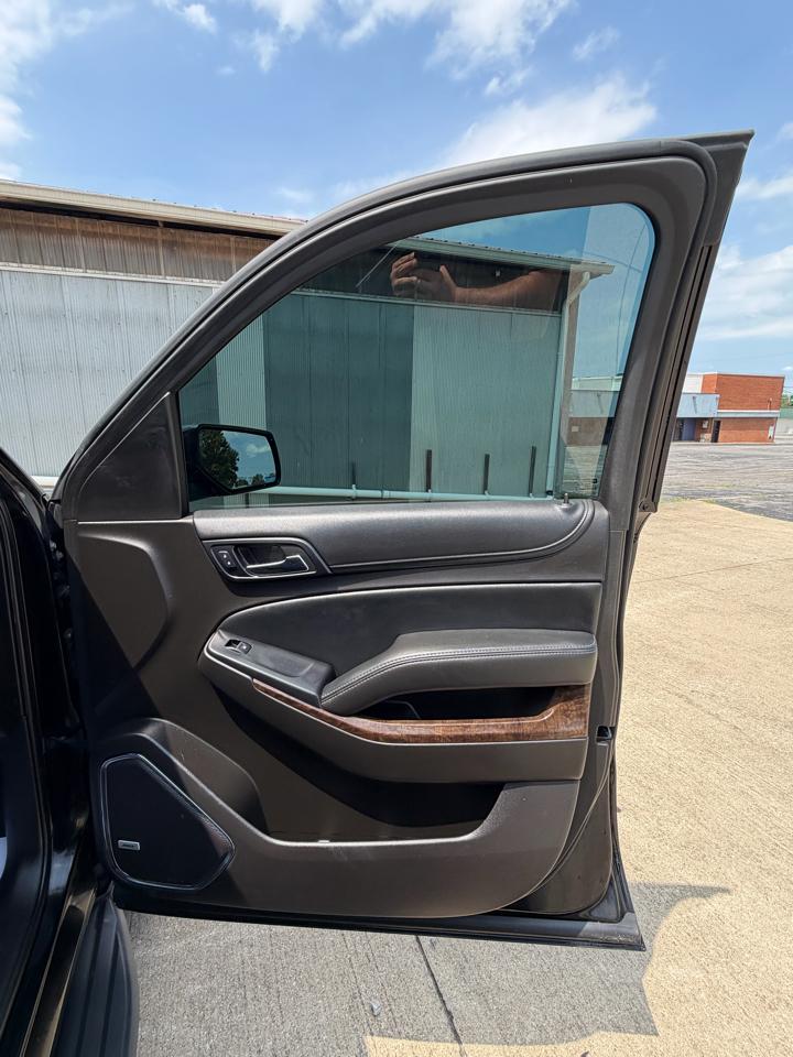 Chevrolet Suburban LT 4WD 2017