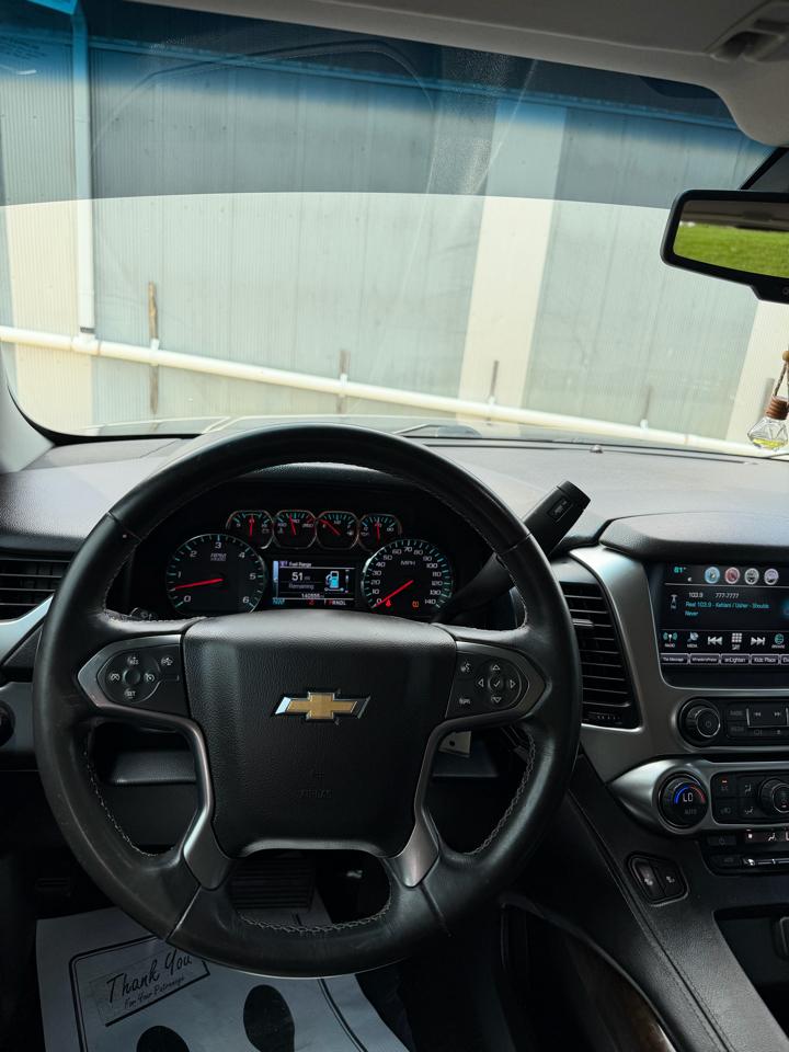 Chevrolet Suburban LT 4WD 2017