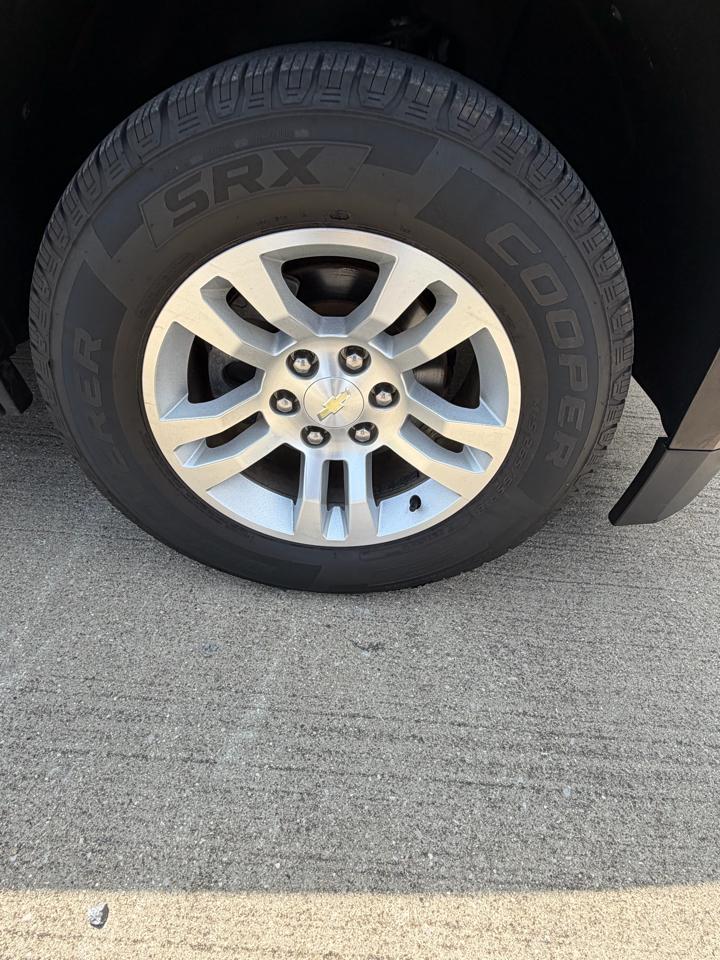 Chevrolet Suburban LT 4WD 2017