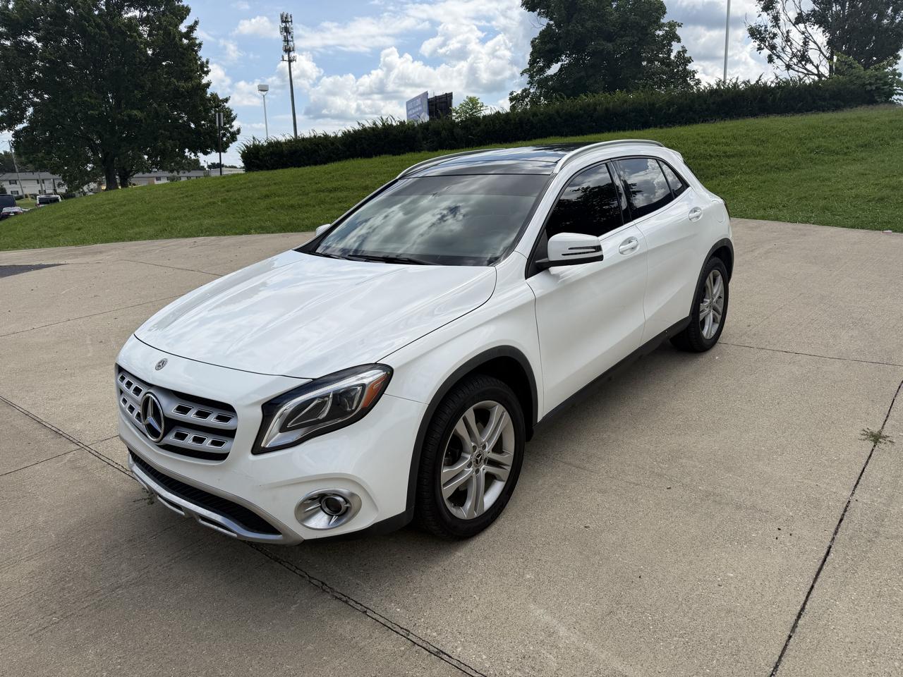 Mercedes-Benz GLA-Class GLA250 4MATIC 2019