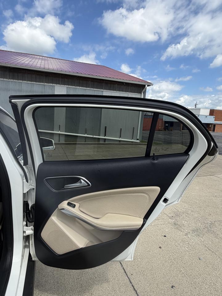 Mercedes-Benz GLA-Class GLA250 4MATIC 2019