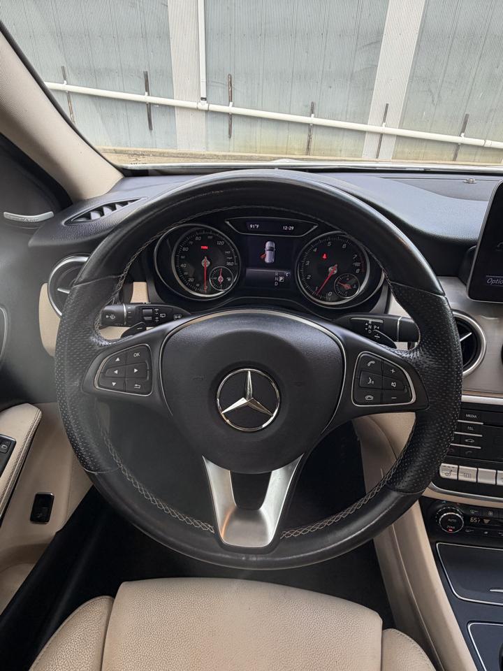 Mercedes-Benz GLA-Class GLA250 4MATIC 2019