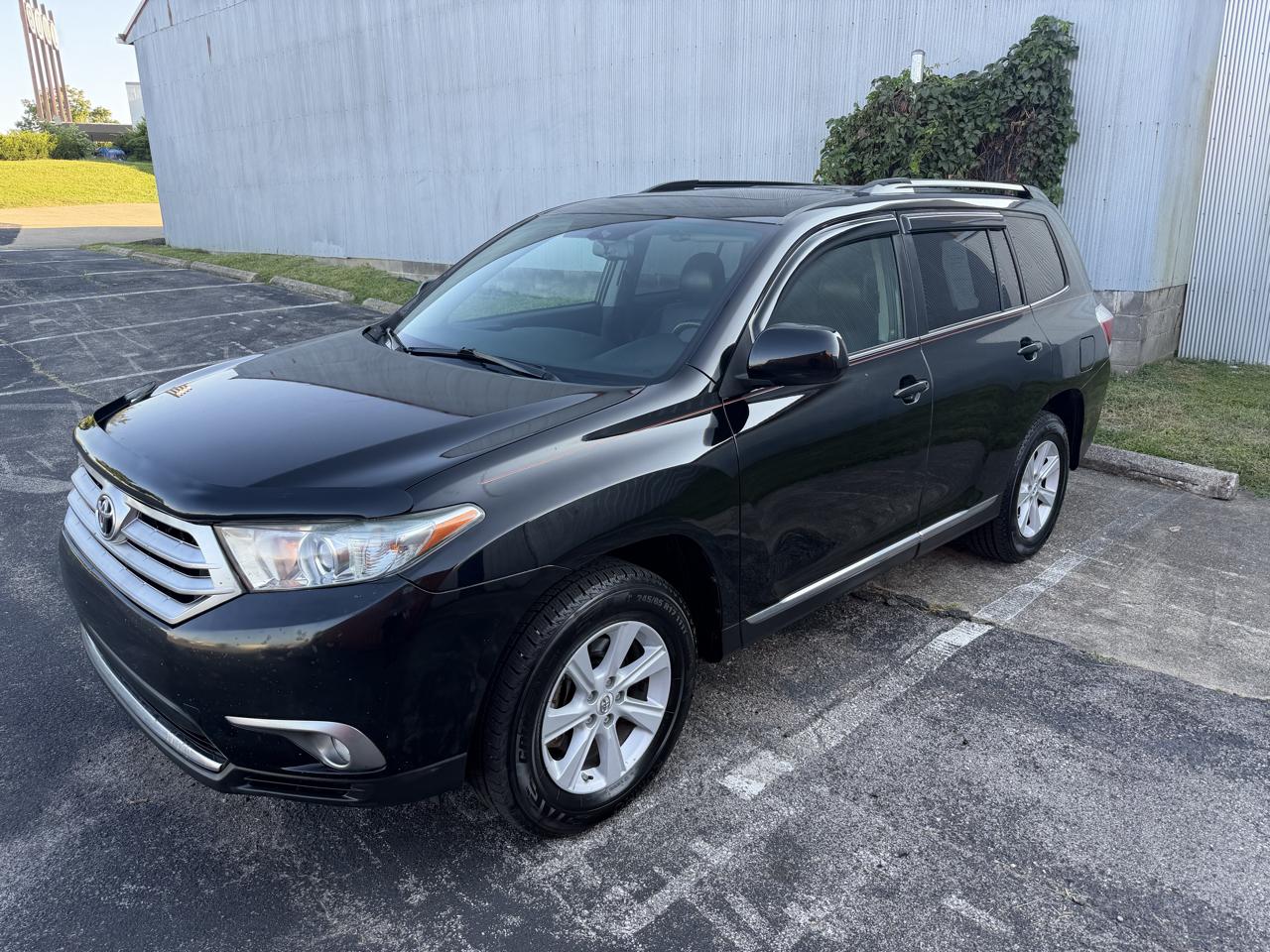 Toyota Highlander Base 4WD 2012