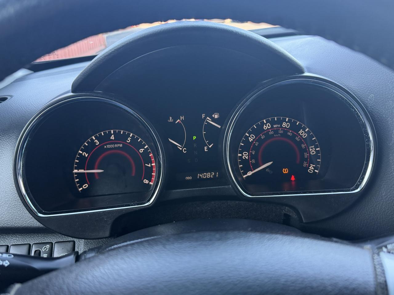 Toyota Highlander Base 4WD 2012