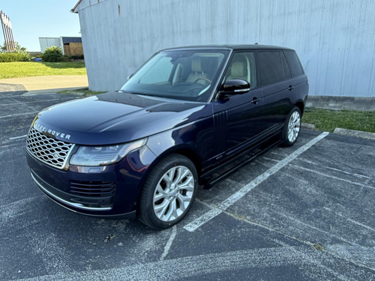 Land Rover Range Rover Supercharged LWB 2019