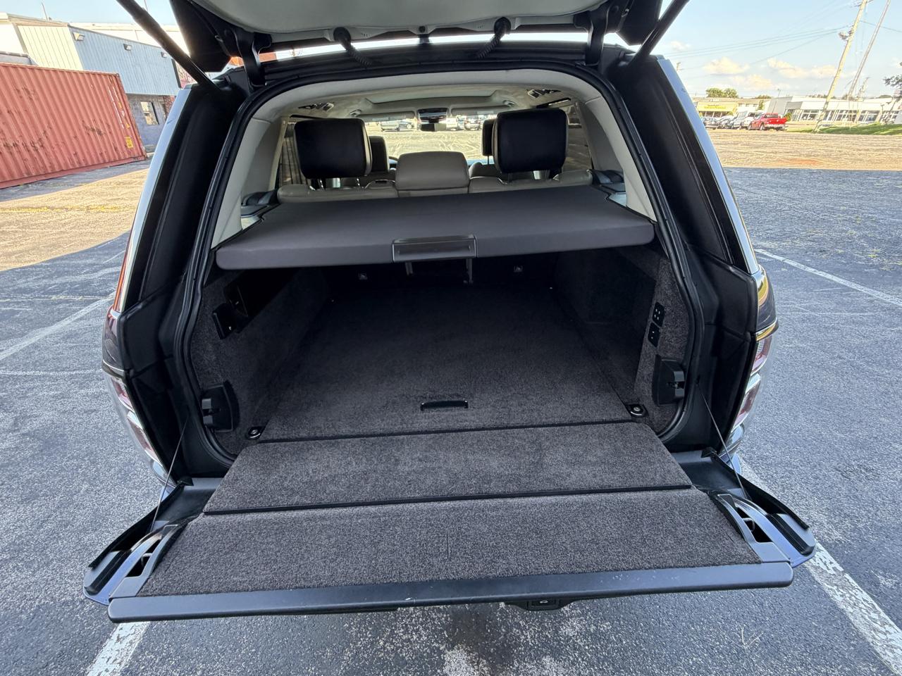 Land Rover Range Rover Supercharged LWB 2019
