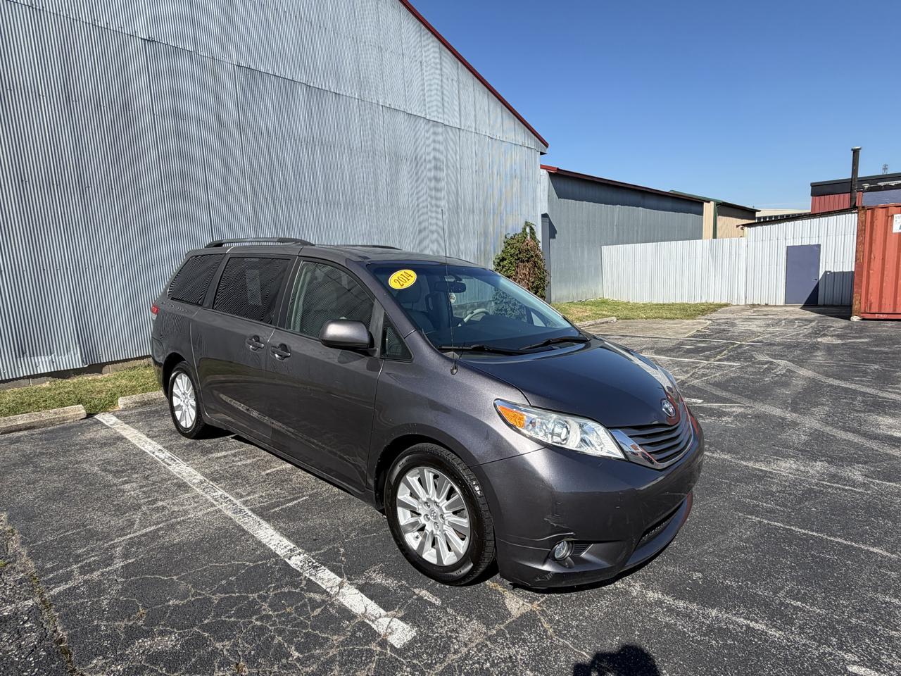 2014 Toyota Sienna Limited AWD 7-Passenger V6