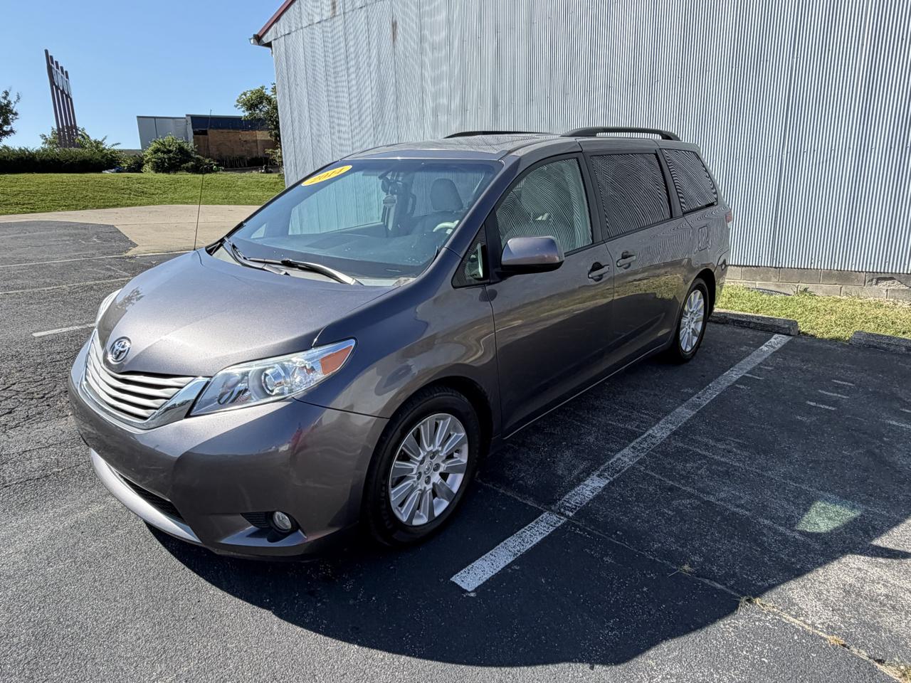 Toyota Sienna Limited AWD 7-Passenger V6 2014