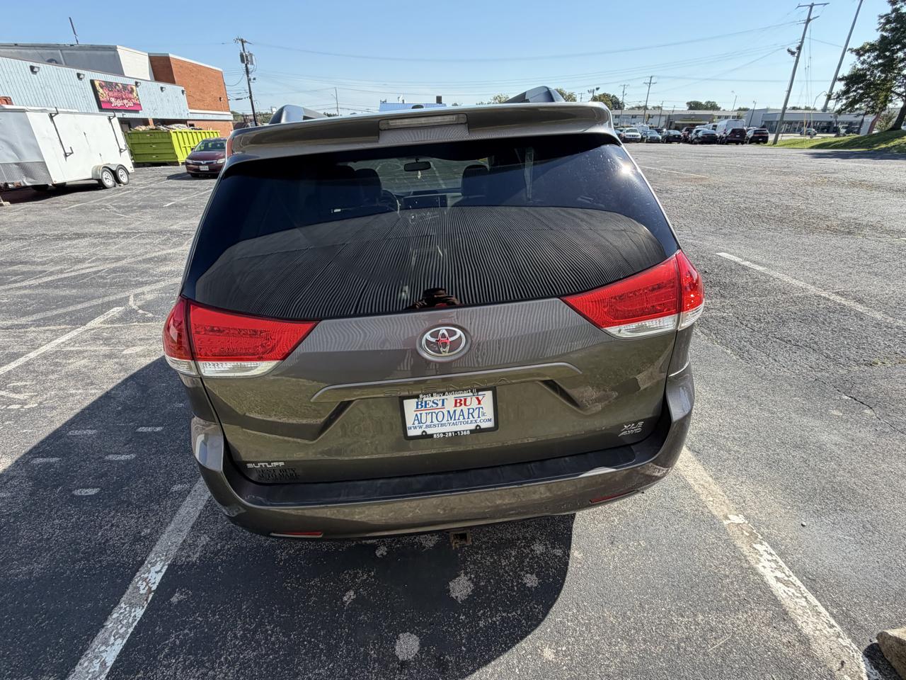 Toyota Sienna Limited AWD 7-Passenger V6 2014