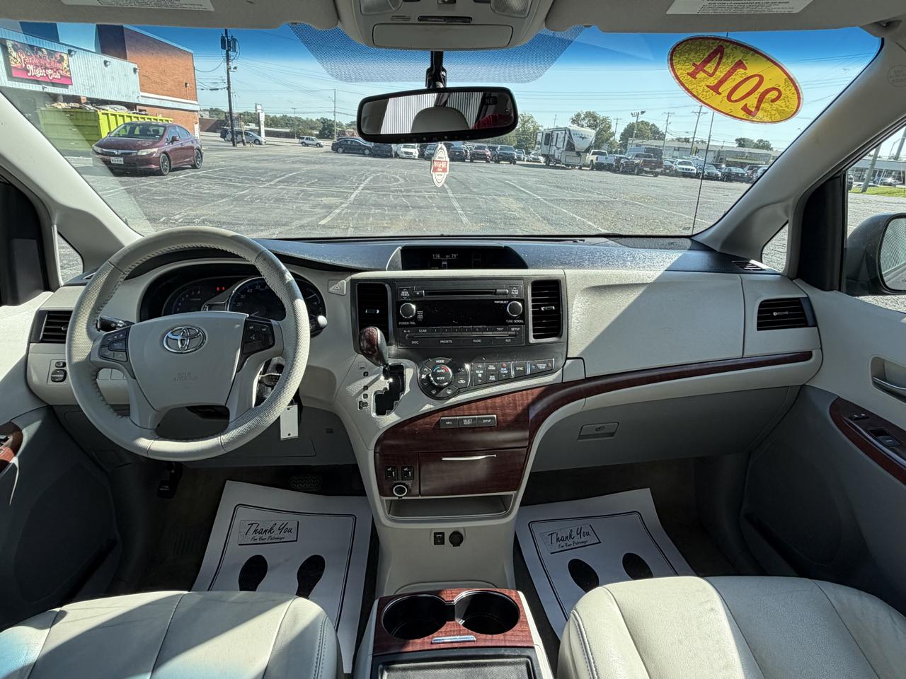 Toyota Sienna Limited AWD 7-Passenger V6 2014