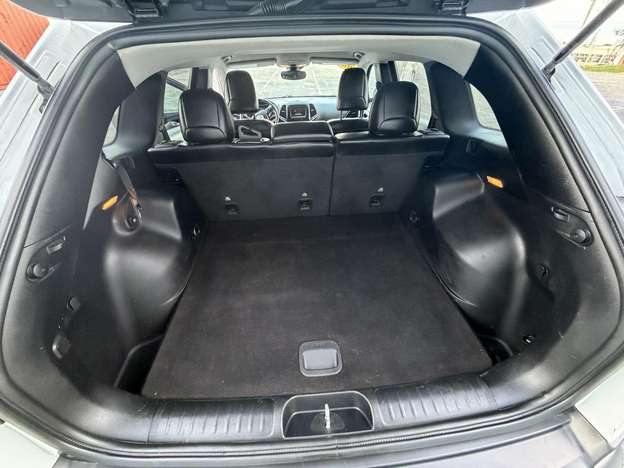 Jeep Cherokee Latitude Plus 4WD 2021