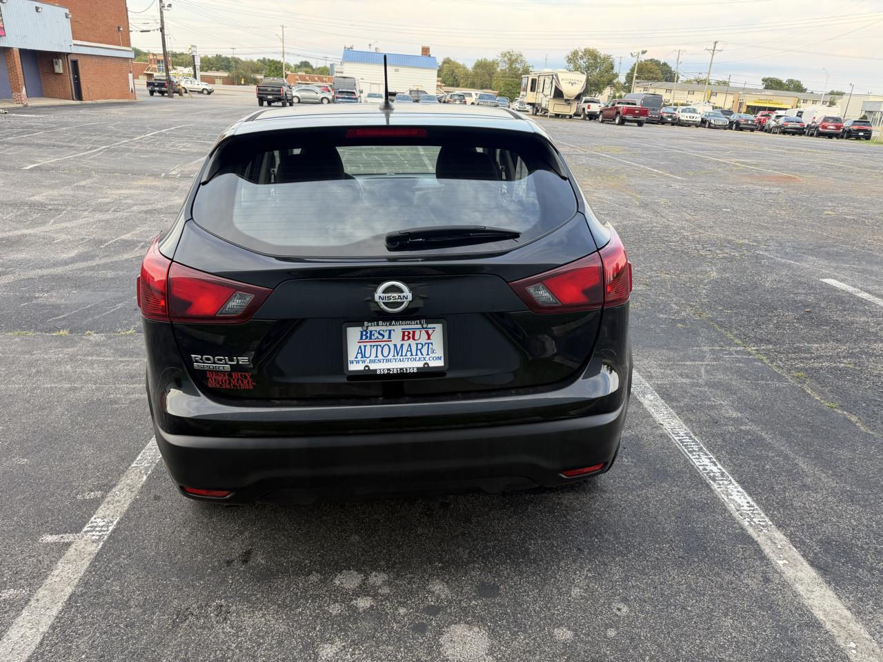 Nissan Rogue Sport S 2019
