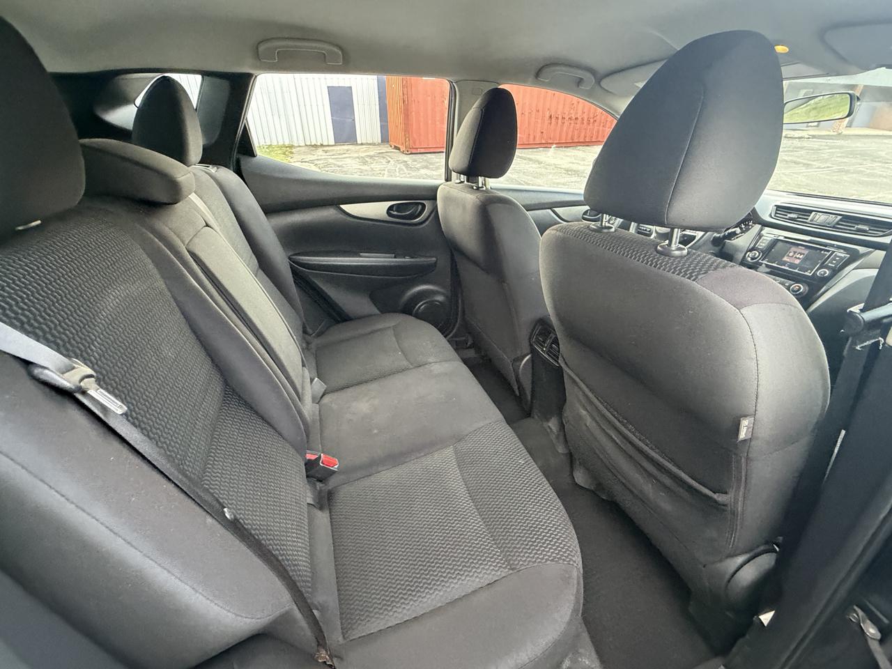Nissan Rogue Sport S 2019