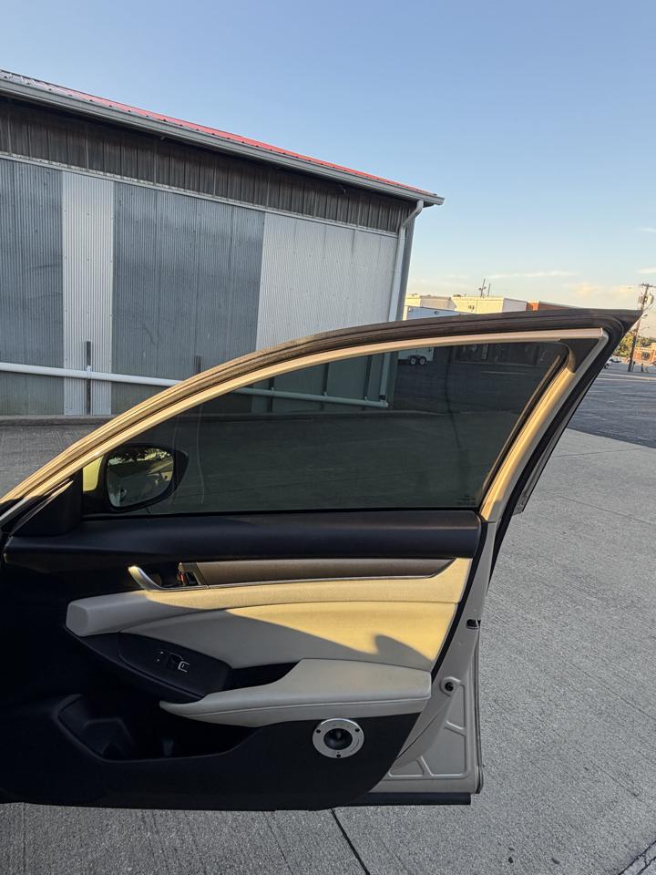 Honda Accord LX CVT 2018