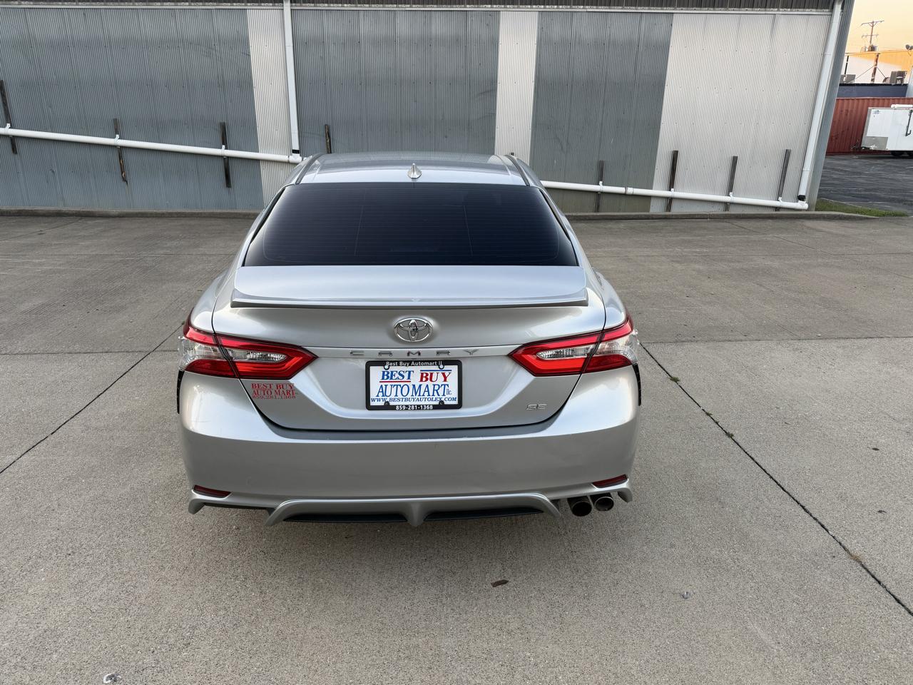 Toyota Camry XLE 2019