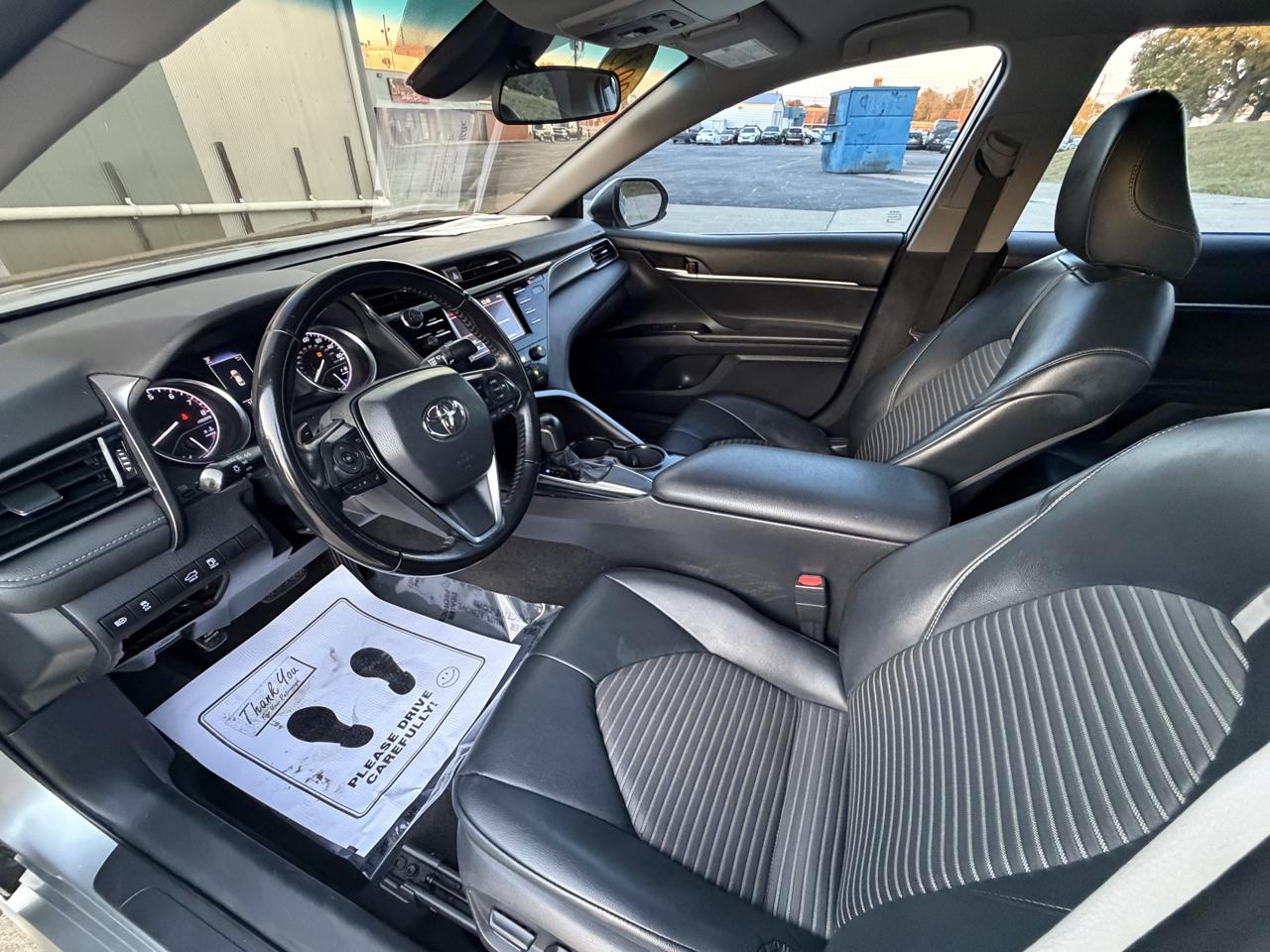 Toyota Camry XLE 2019