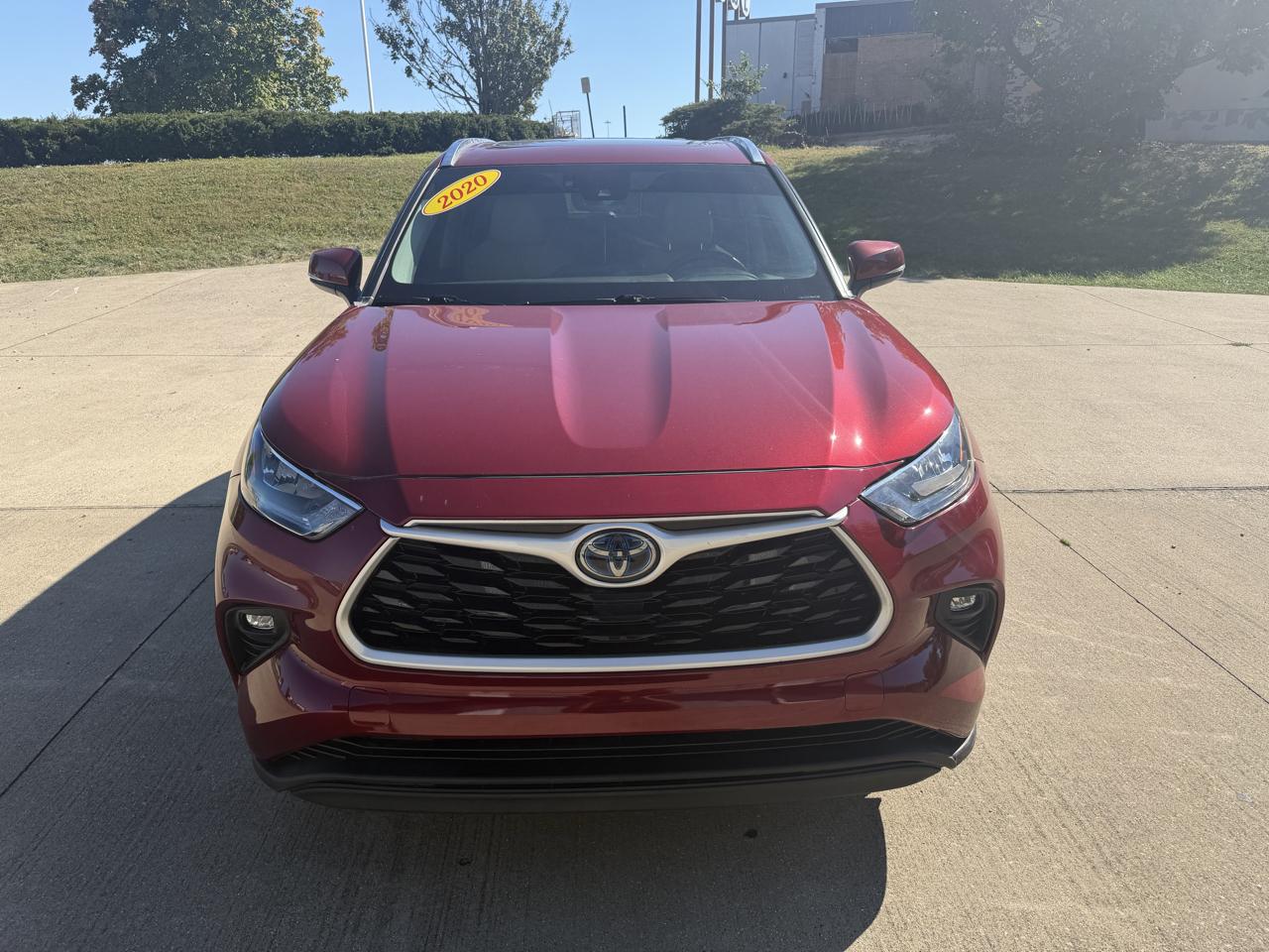 Toyota Highlander Hybrid XLE AWD 2020