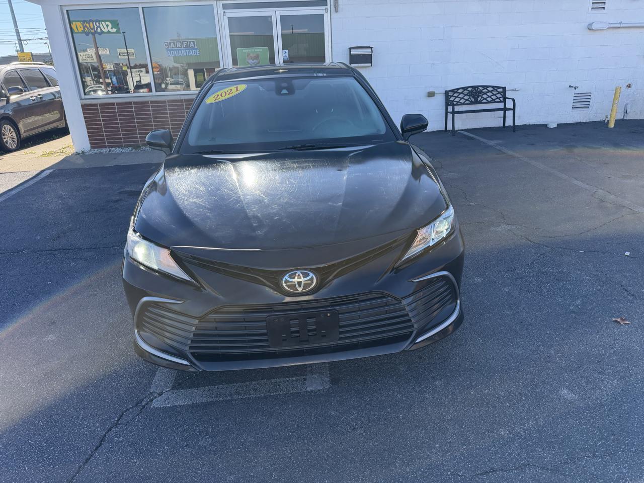 Toyota Camry LE 2021