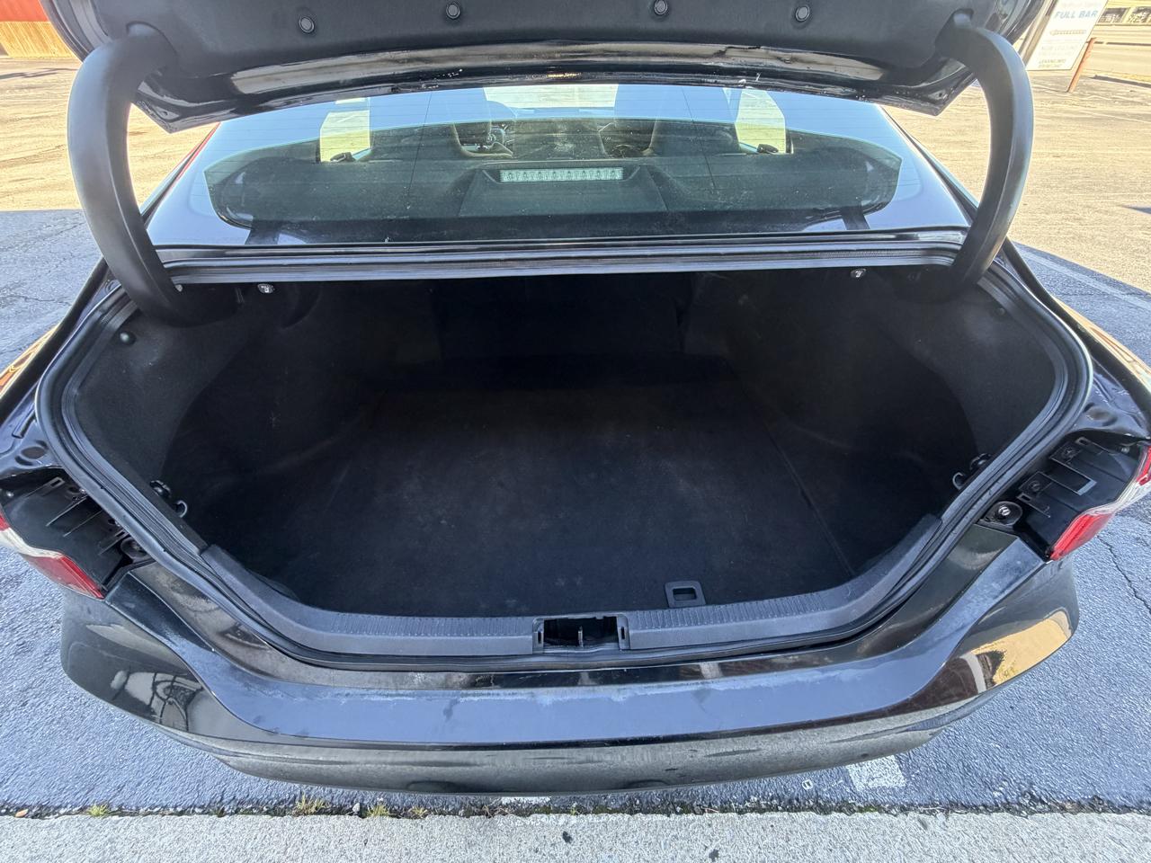 Toyota Camry LE 2021