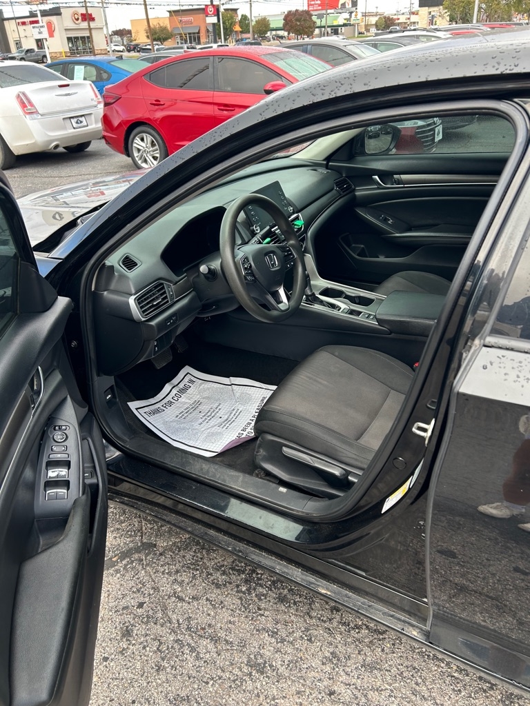 Honda Accord Sedan LX 1.5T CVT 2019 Honda Accord Sedan LX 1.5T CVT 2019