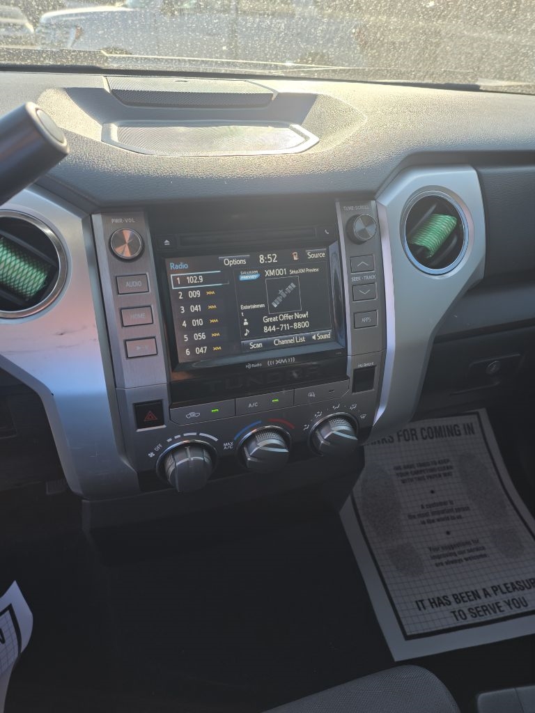 2016 Toyota Tundra Double Cab SR photo 10