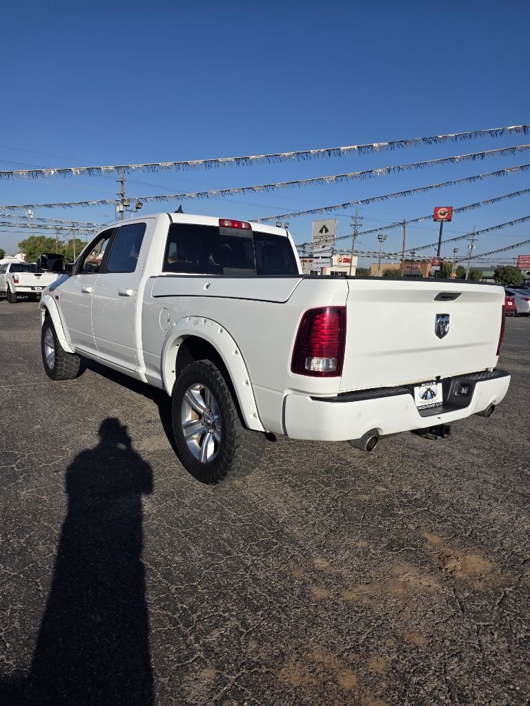 2016 Ram 1500 Sport photo 2