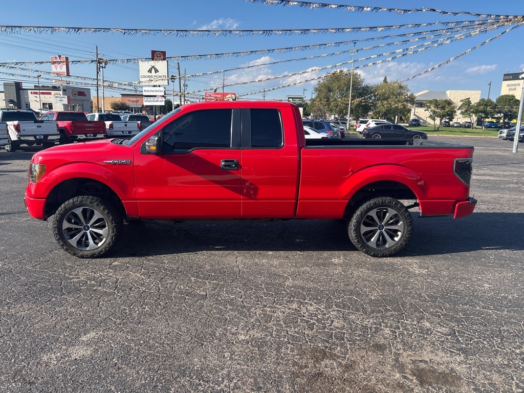 2013 Ford F-150 STX photo 2