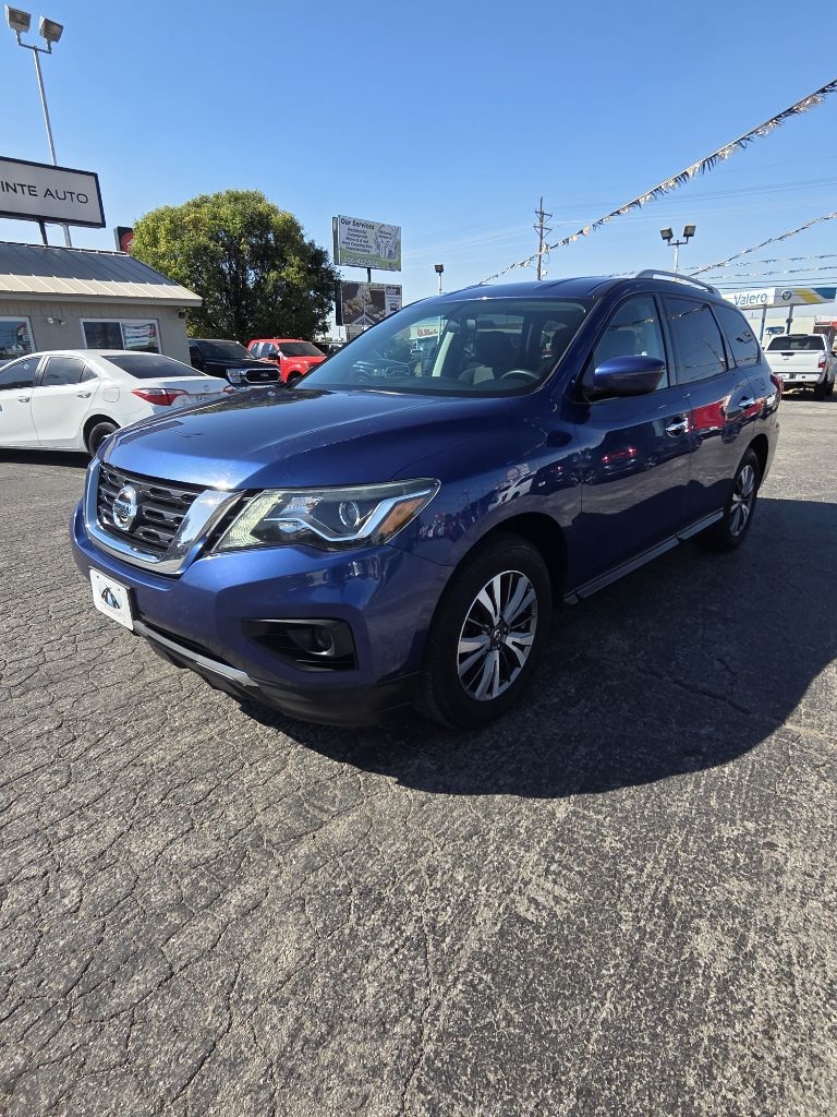 2017 Nissan Pathfinder 4x4 S photo 3
