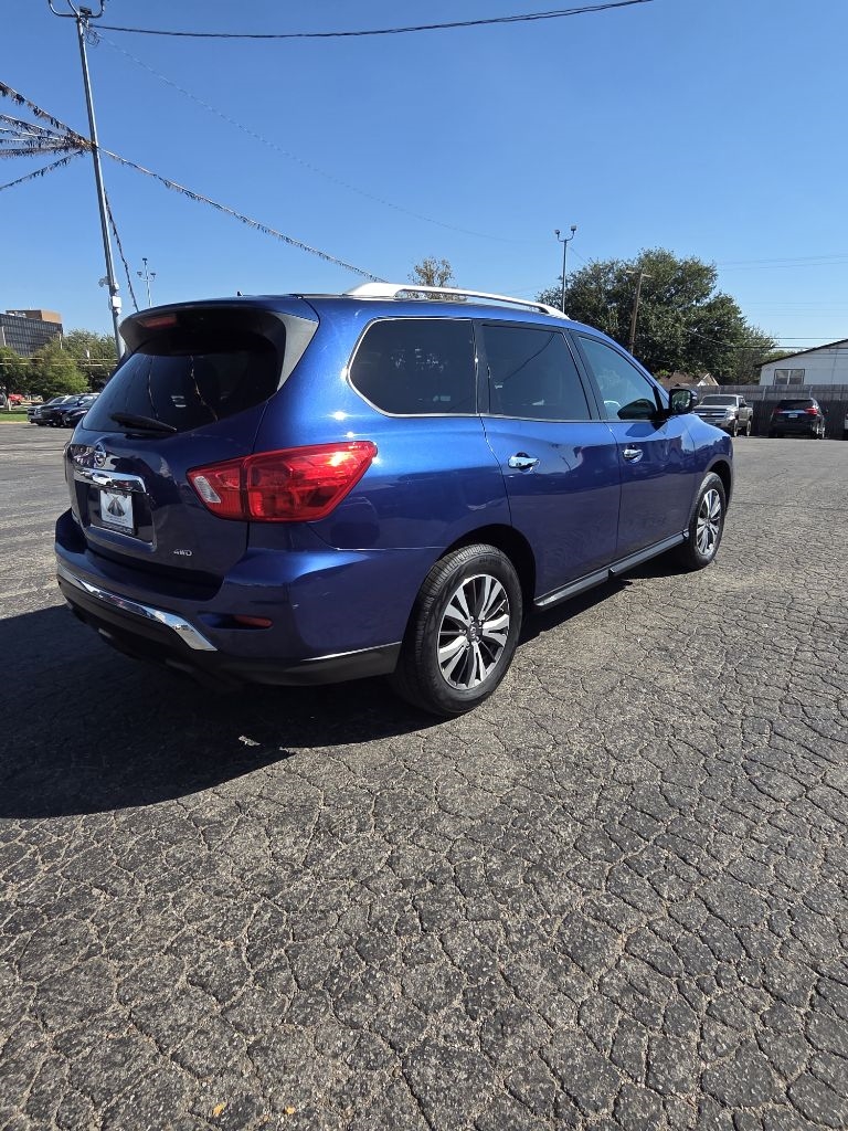 2017 Nissan Pathfinder 4x4 S photo 6