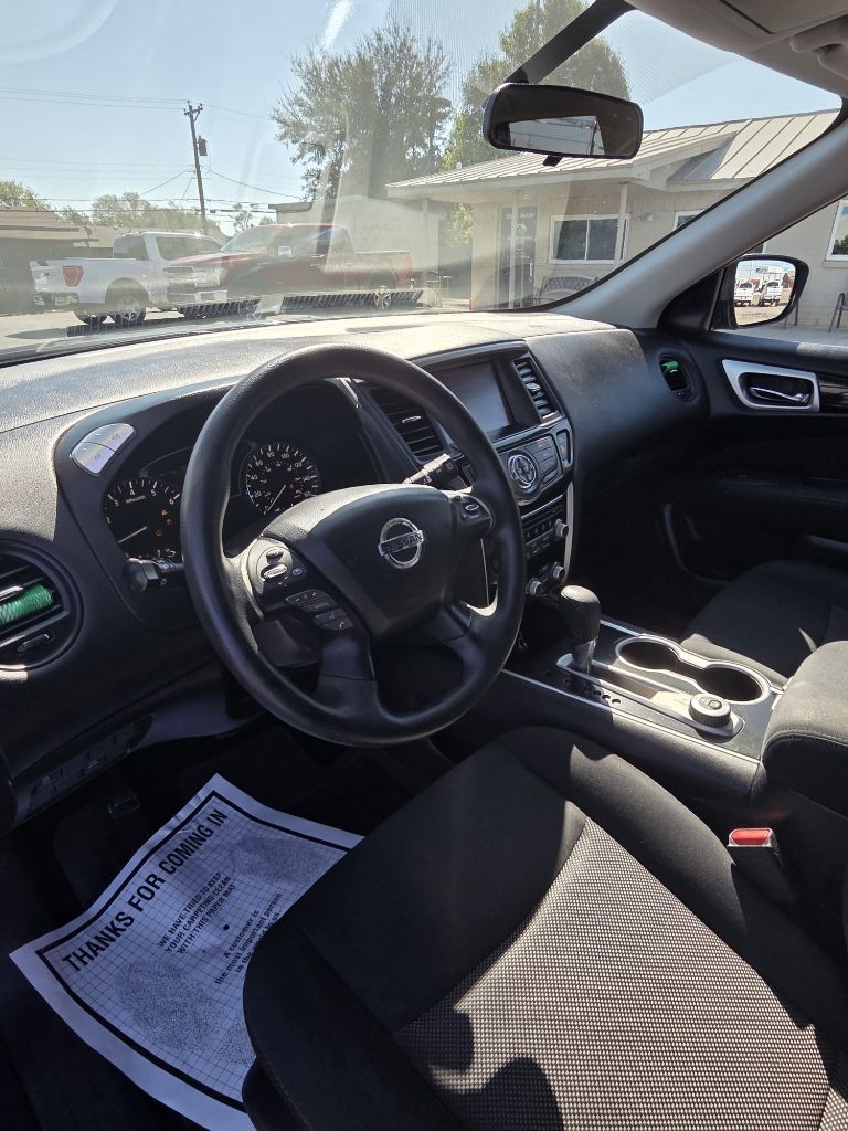 2017 Nissan Pathfinder 4x4 S photo 10