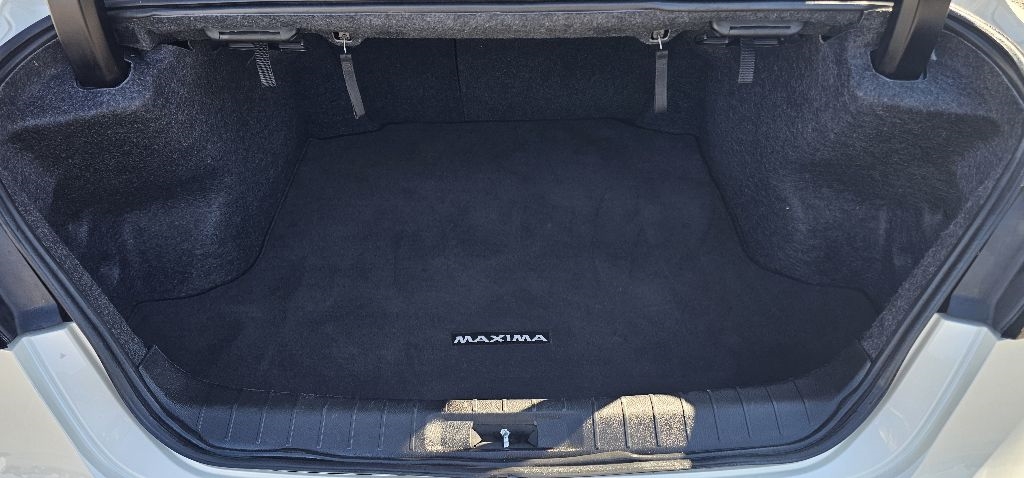 Nissan Maxima SV CVT 2023