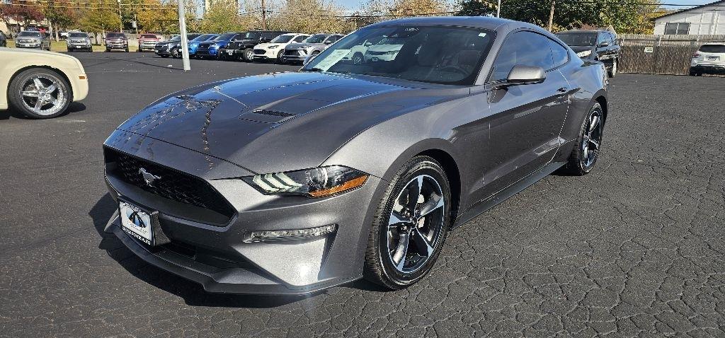 Ford Mustang EcoBoost Fastback 2021