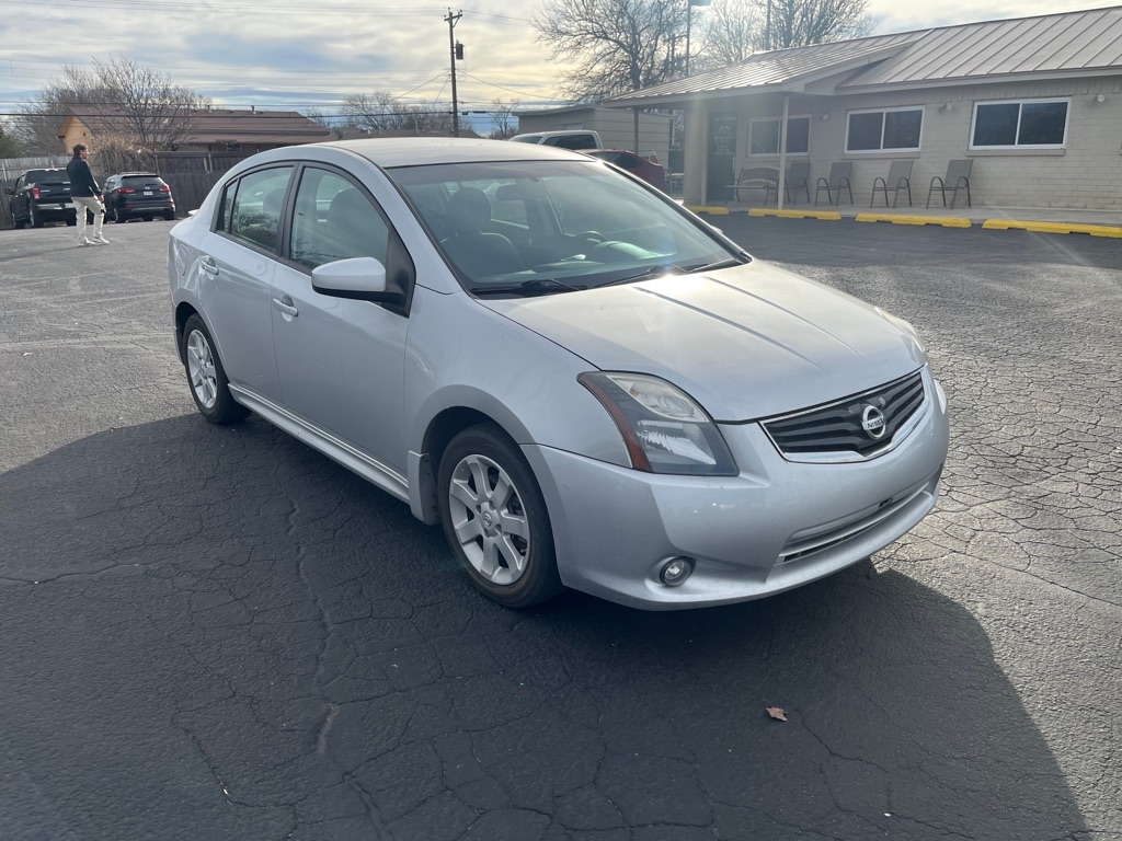 Nissan Sentra 4dr Sdn I4 CVT 2.0 SR 2012