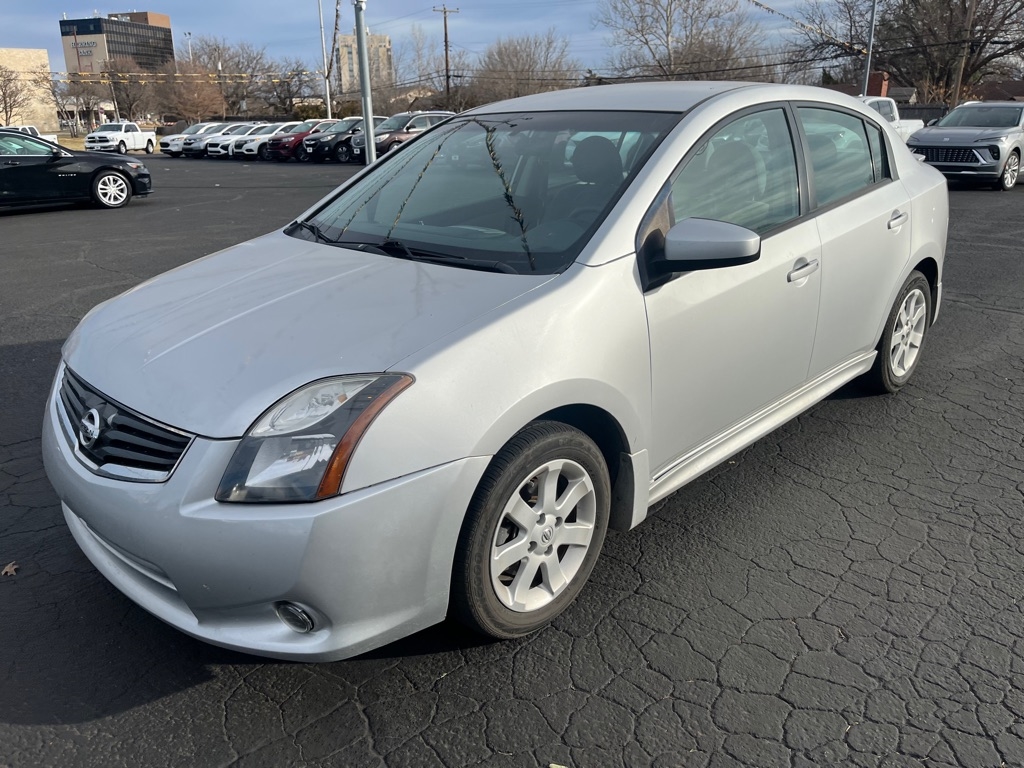 Nissan Sentra 4dr Sdn I4 CVT 2.0 SR 2012