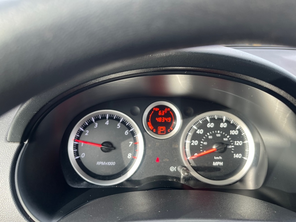 Nissan Sentra 4dr Sdn I4 CVT 2.0 SR 2012