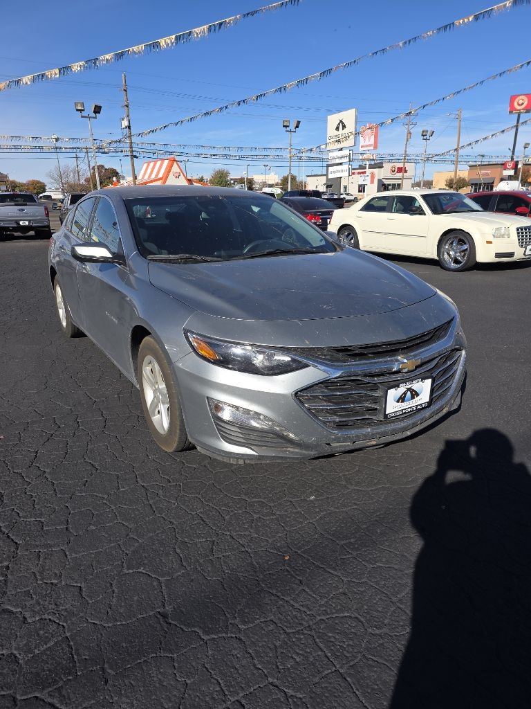 2024 Chevrolet Malibu 1LT photo 3