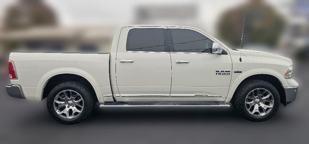 2017 RAM 1500 Limited 4x4 Crew Cab 5'7" Box