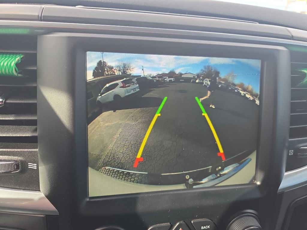 RAM 1500 Classic SLT 4x4 Crew Cab 5'7" Box 2021