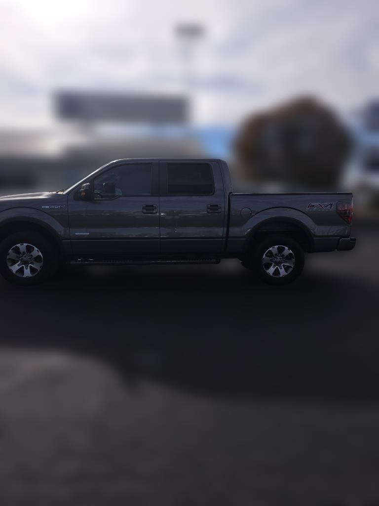 2013 Ford F-150 4WD SuperCrew 145" XL