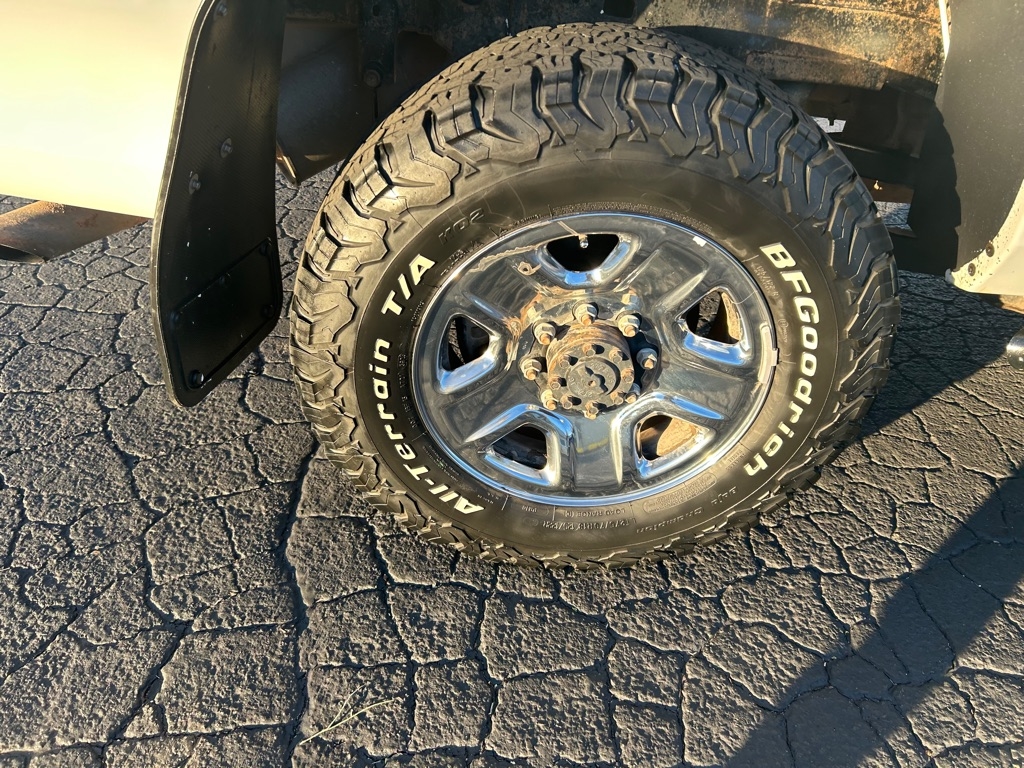 RAM 2500 SLT 4x4 Crew Cab 8' Box 2018