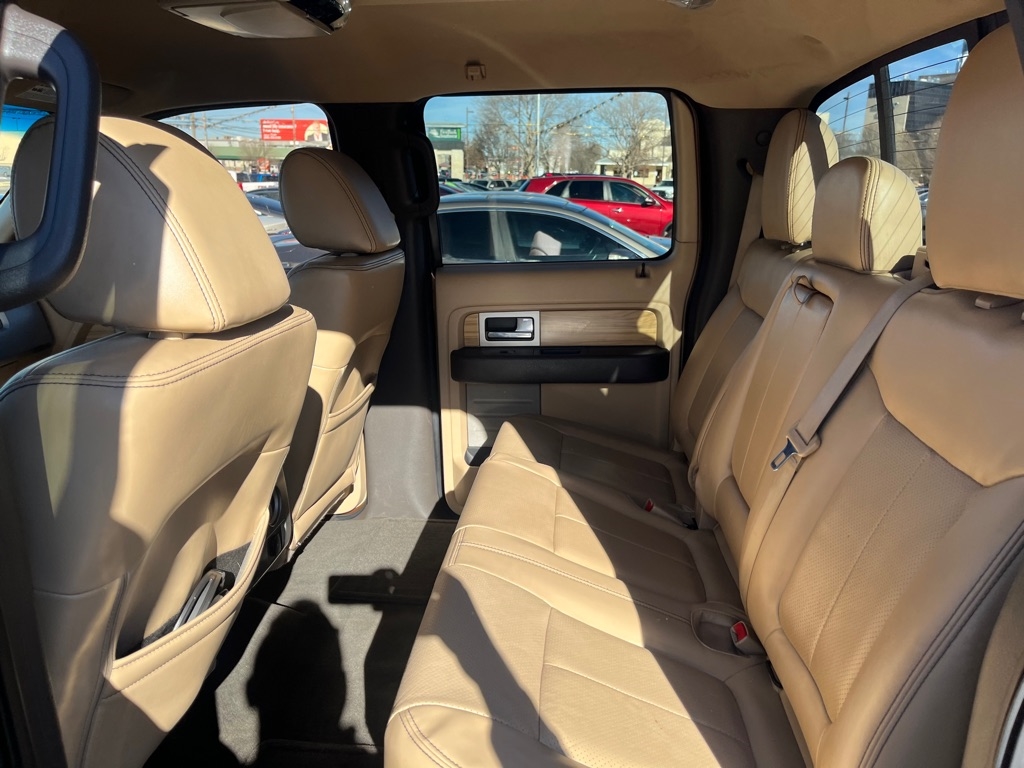 Ford F-150 4WD SuperCrew 145" Platinum 2011
