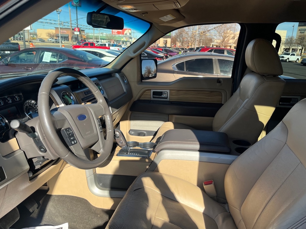 Ford F-150 4WD SuperCrew 145" Platinum 2011