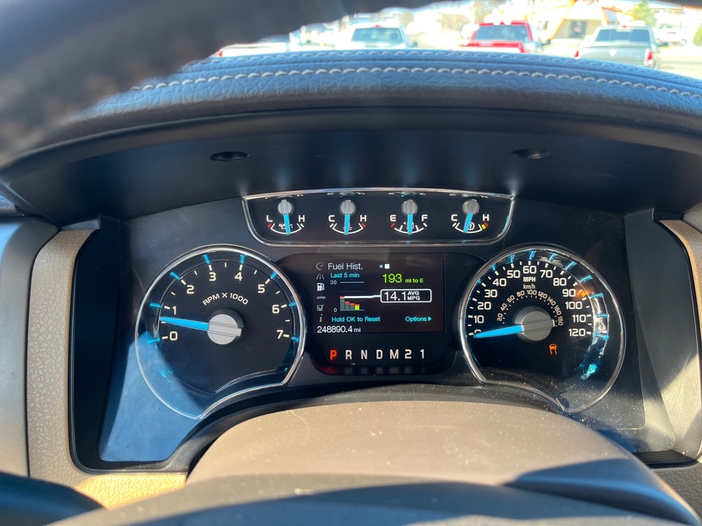 Ford F-150 4WD SuperCrew 145" Platinum 2011