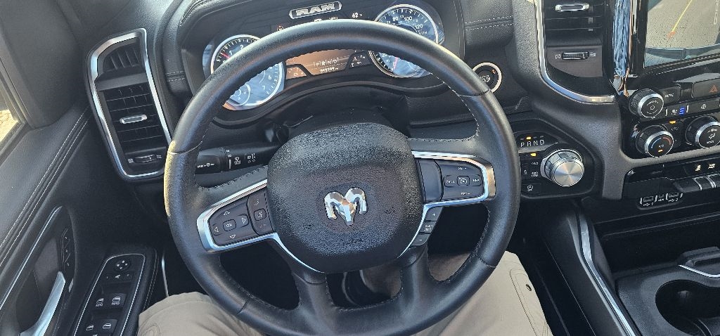 RAM 1500 Laramie 4x4 Crew Cab 5'7" Box 2024