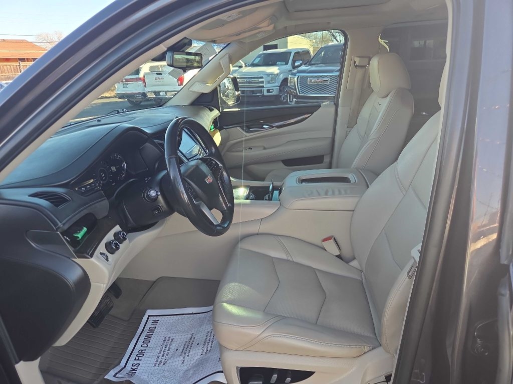 Cadillac Escalade ESV 4WD 4dr Premium Luxury 2018