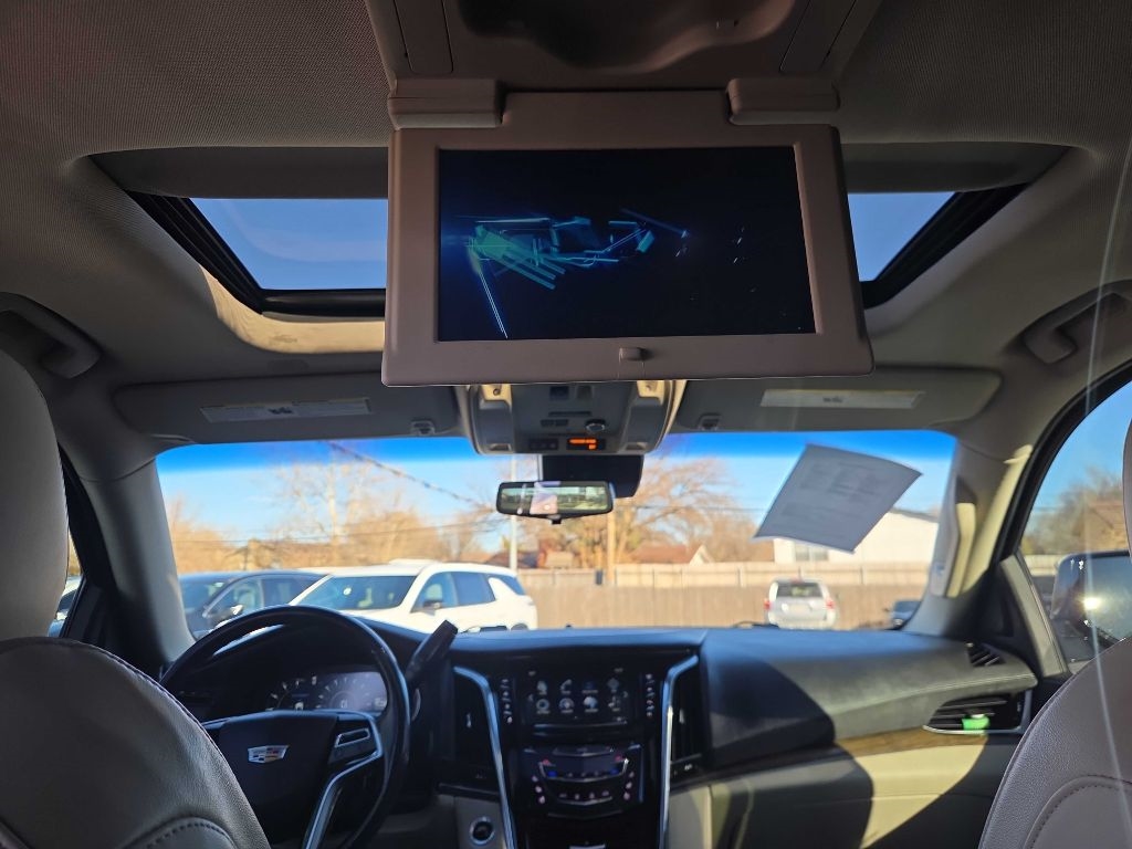 Cadillac Escalade ESV 4WD 4dr Premium Luxury 2018