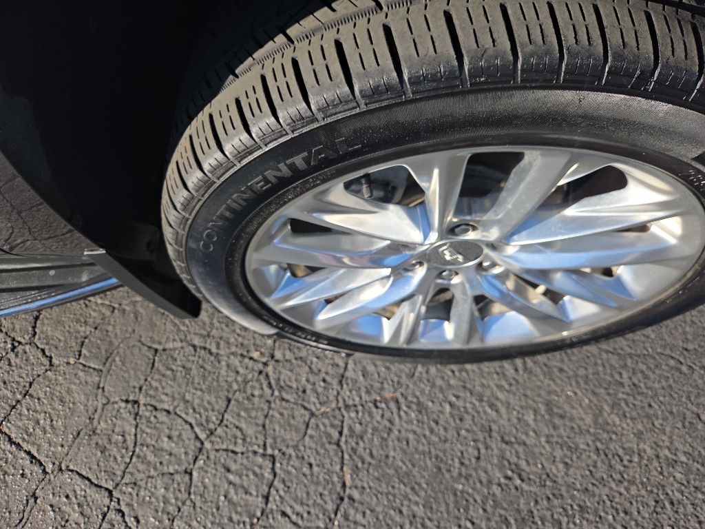 Cadillac Escalade ESV 4WD 4dr Premium Luxury 2018